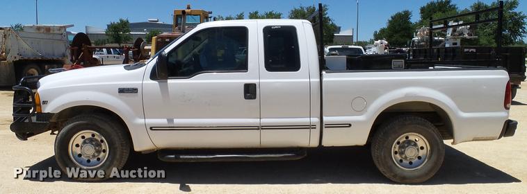 image for item DA6224 1999 Ford F250 Super Duty SuperCab pickup truck