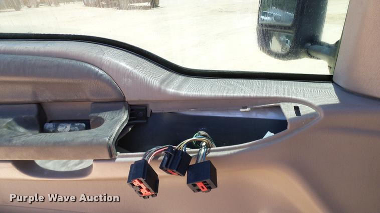 image for item DA6224 1999 Ford F250 Super Duty SuperCab pickup truck