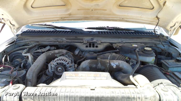 image for item DA6225 2004 Ford F350 Super Duty Crew Cab pickup truck
