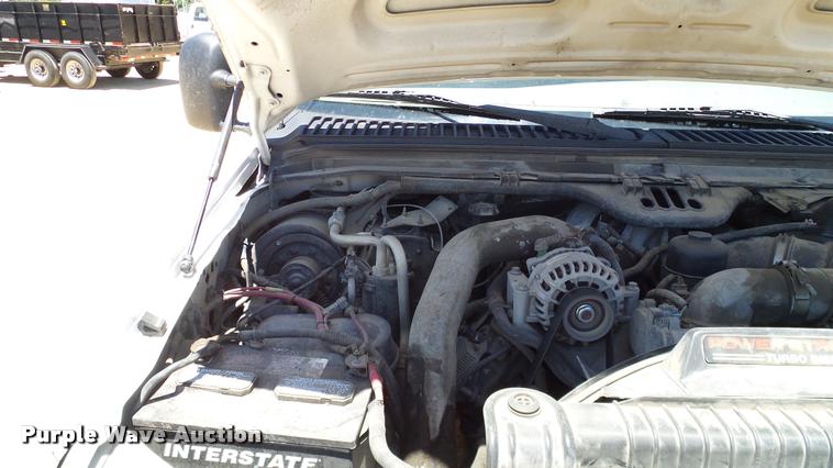 image for item DA6225 2004 Ford F350 Super Duty Crew Cab pickup truck