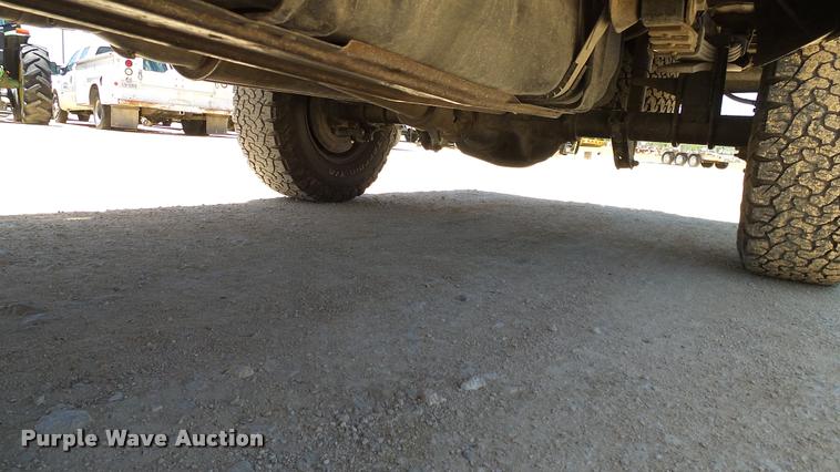image for item DA6225 2004 Ford F350 Super Duty Crew Cab pickup truck