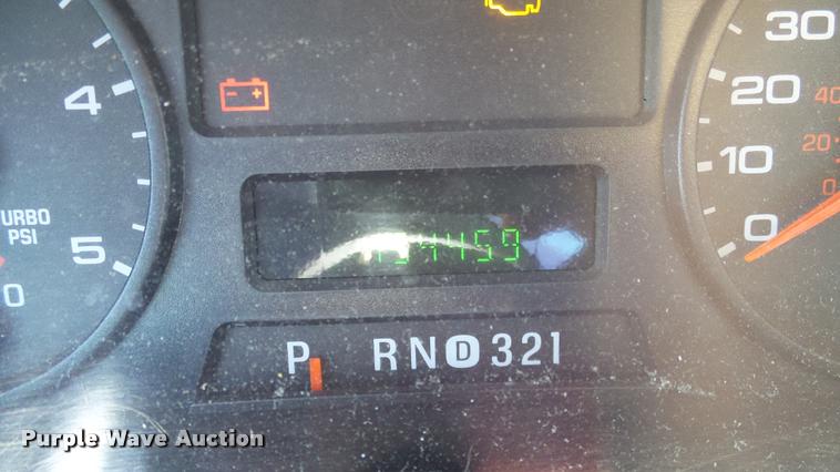 image for item DA6226 2006 Ford F550 Crew Cab truck cab and chassis