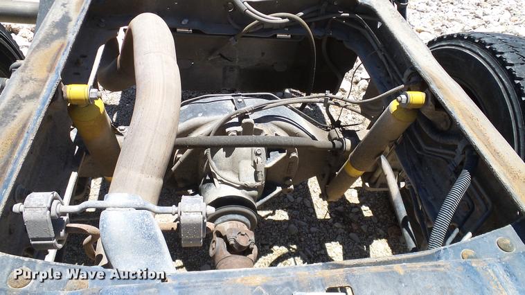 image for item DA6226 2006 Ford F550 Crew Cab truck cab and chassis