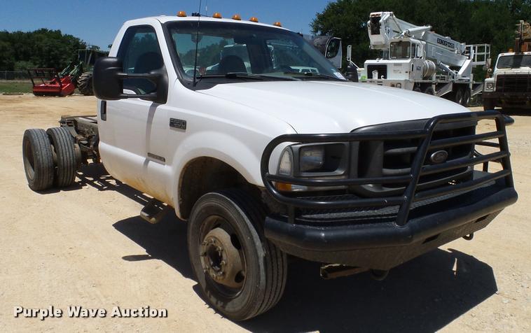 image for item DA6227 2002 Ford F550 truck cab and chassis