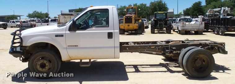 image for item DA6227 2002 Ford F550 truck cab and chassis