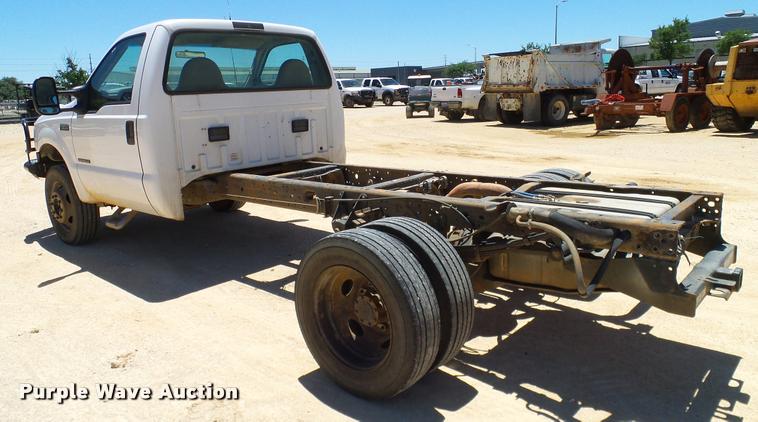 image for item DA6227 2002 Ford F550 truck cab and chassis