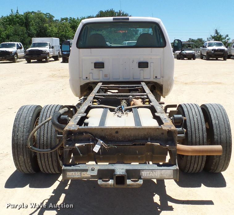 image for item DA6227 2002 Ford F550 truck cab and chassis