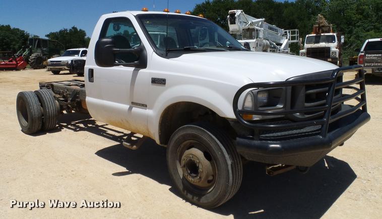 image for item DA6227 2002 Ford F550 truck cab and chassis