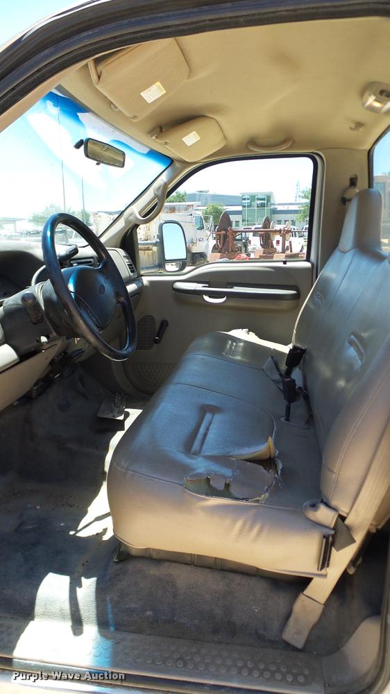 image for item DA6227 2002 Ford F550 truck cab and chassis