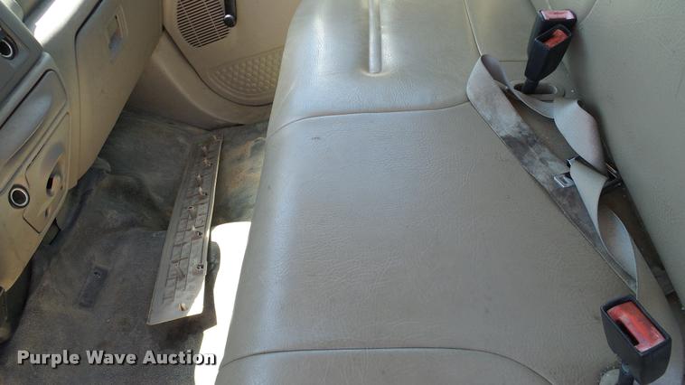 image for item DA6227 2002 Ford F550 truck cab and chassis