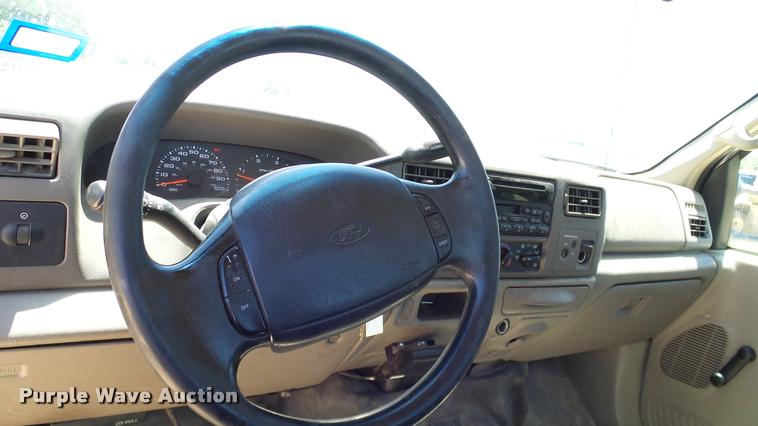 image for item DA6227 2002 Ford F550 truck cab and chassis