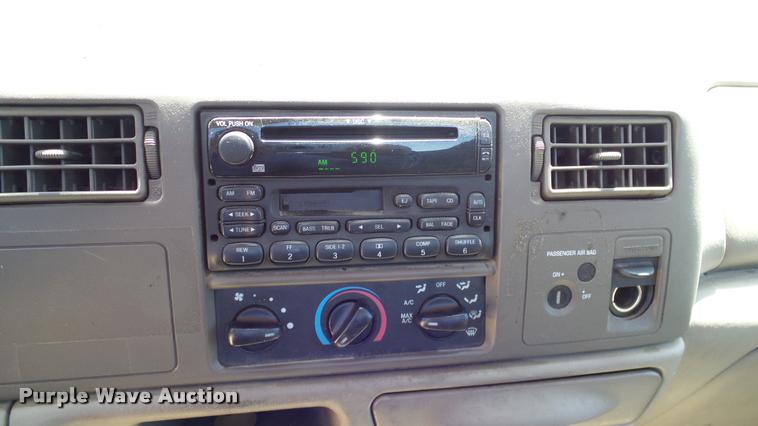 image for item DA6227 2002 Ford F550 truck cab and chassis