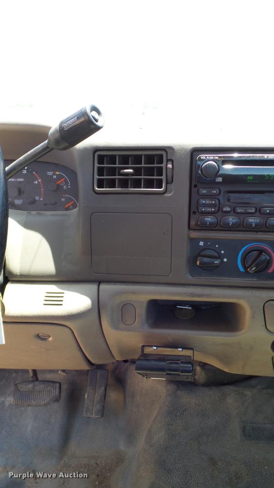 image for item DA6227 2002 Ford F550 truck cab and chassis