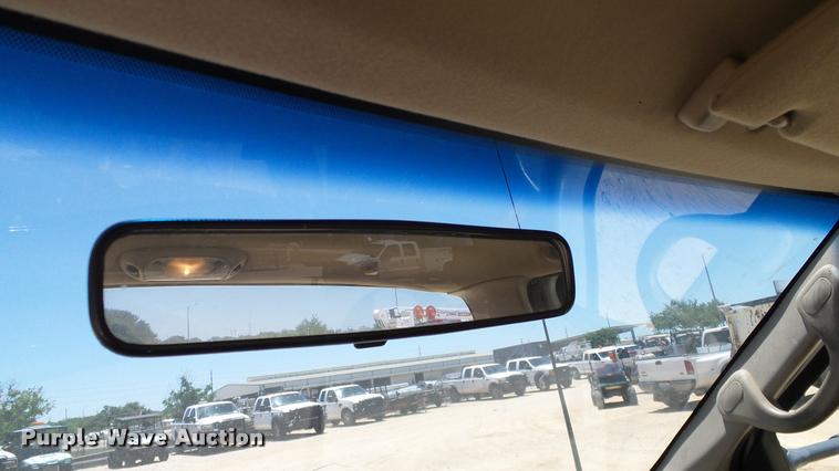 image for item DA6227 2002 Ford F550 truck cab and chassis