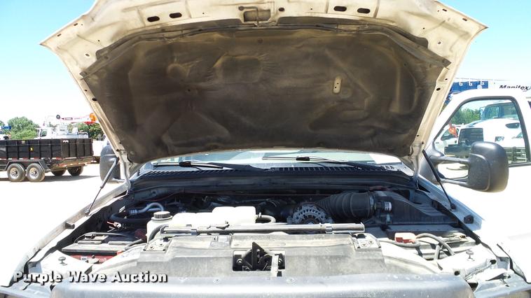 image for item DA6227 2002 Ford F550 truck cab and chassis