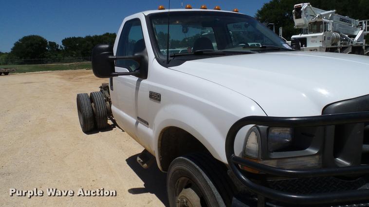 image for item DA6227 2002 Ford F550 truck cab and chassis