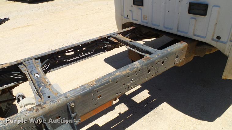 image for item DA6227 2002 Ford F550 truck cab and chassis