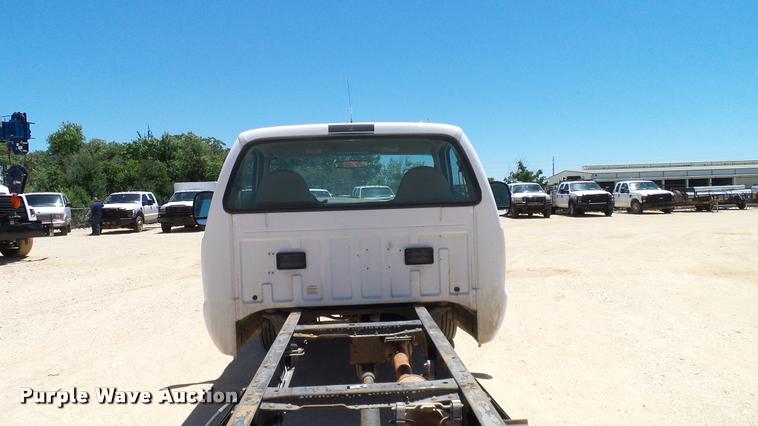 image for item DA6227 2002 Ford F550 truck cab and chassis