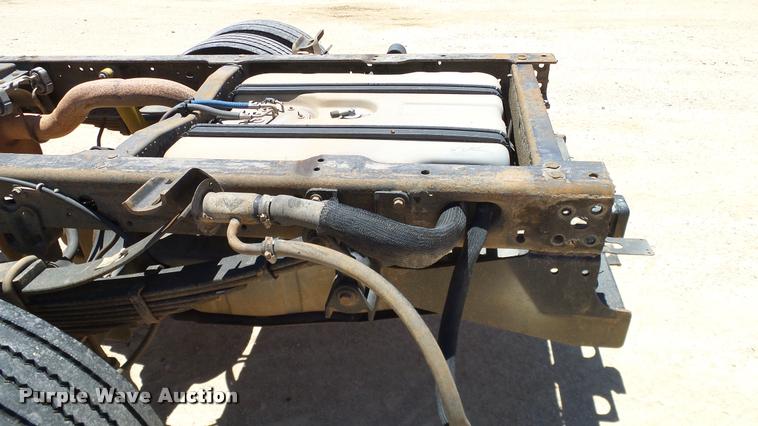 image for item DA6227 2002 Ford F550 truck cab and chassis