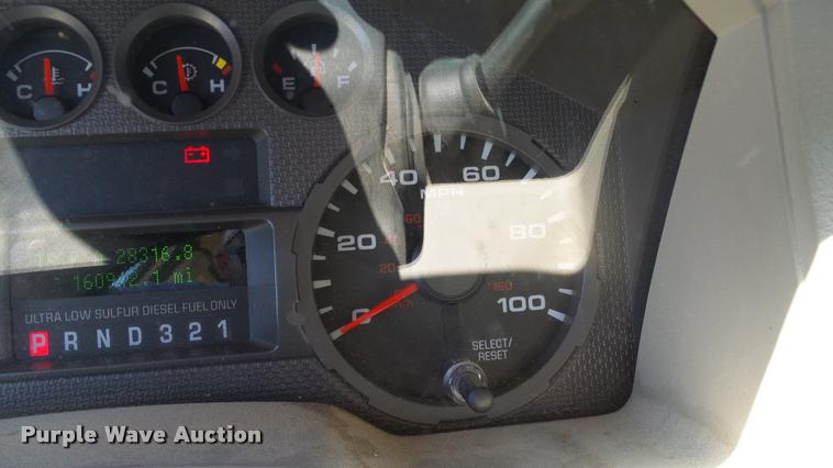 image for item DA6228 2008 Ford F350 Super Duty SuperCab pickup truck cab and chassis