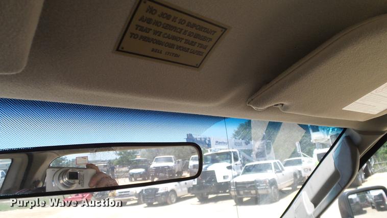 image for item DA6228 2008 Ford F350 Super Duty SuperCab pickup truck cab and chassis