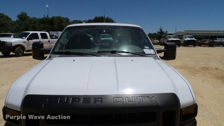 image for item DA6228 2008 Ford F350 Super Duty SuperCab pickup truck cab and chassis