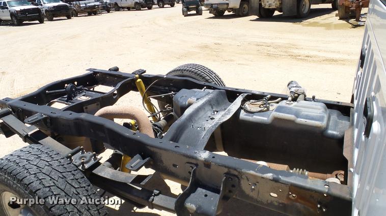 image for item DA6228 2008 Ford F350 Super Duty SuperCab pickup truck cab and chassis