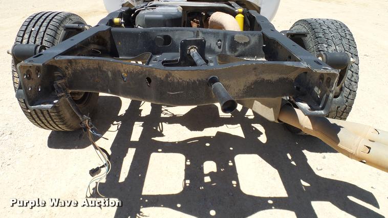 image for item DA6228 2008 Ford F350 Super Duty SuperCab pickup truck cab and chassis