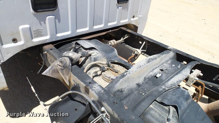 image for item DA6228 2008 Ford F350 Super Duty SuperCab pickup truck cab and chassis