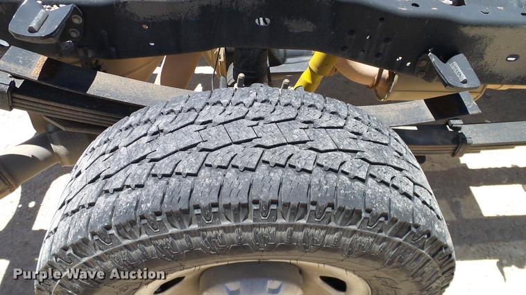 image for item DA6228 2008 Ford F350 Super Duty SuperCab pickup truck cab and chassis