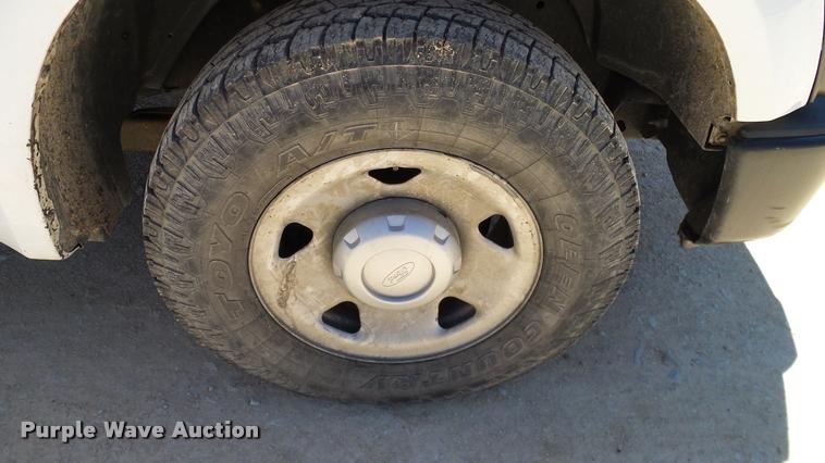 image for item DA6228 2008 Ford F350 Super Duty SuperCab pickup truck cab and chassis