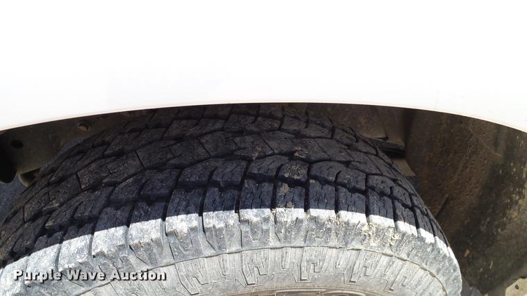 image for item DA6228 2008 Ford F350 Super Duty SuperCab pickup truck cab and chassis