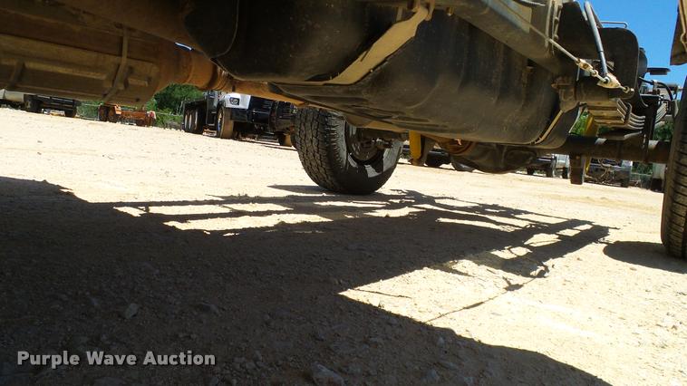 image for item DA6228 2008 Ford F350 Super Duty SuperCab pickup truck cab and chassis