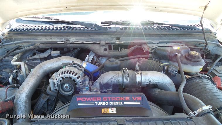 image for item DA6229 2004 Ford F350 Super Duty Crew Cab pickup truck