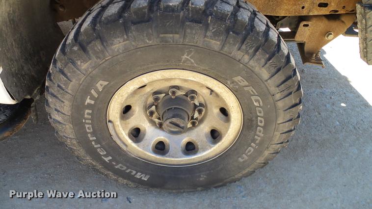 image for item DA6229 2004 Ford F350 Super Duty Crew Cab pickup truck