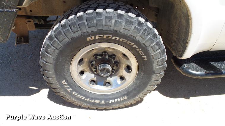 image for item DA6229 2004 Ford F350 Super Duty Crew Cab pickup truck