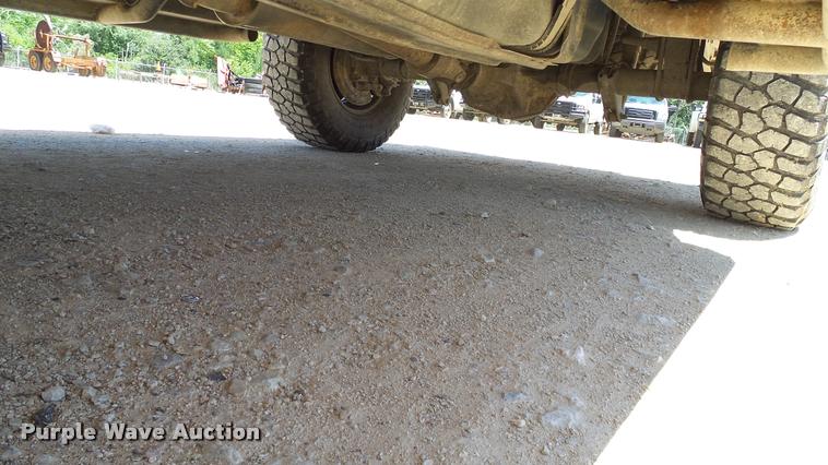 image for item DA6229 2004 Ford F350 Super Duty Crew Cab pickup truck