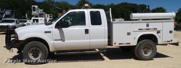 image for item DA6232 2002 Ford F350 Super Duty SuperCab pickup truck