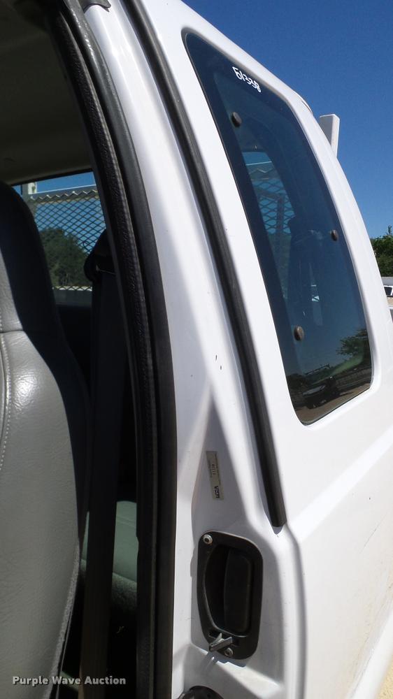 image for item DA6232 2002 Ford F350 Super Duty SuperCab pickup truck