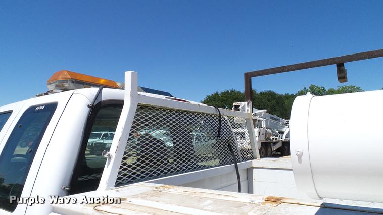 image for item DA6232 2002 Ford F350 Super Duty SuperCab pickup truck