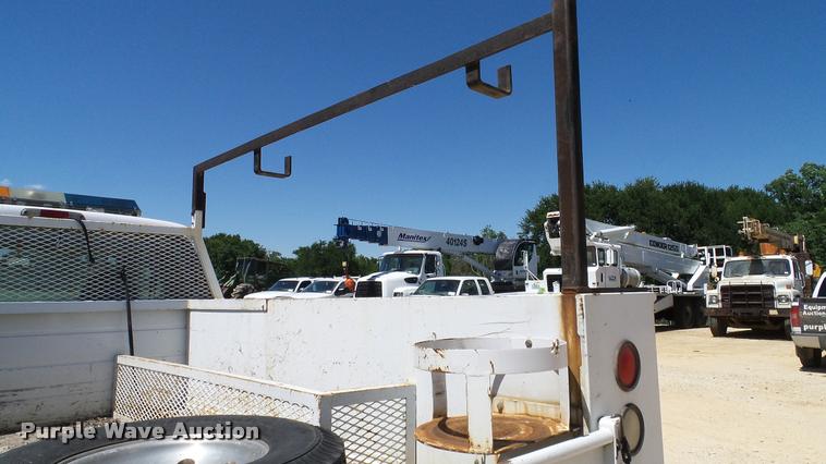 image for item DA6232 2002 Ford F350 Super Duty SuperCab pickup truck