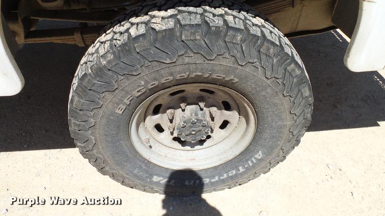 image for item DA6232 2002 Ford F350 Super Duty SuperCab pickup truck