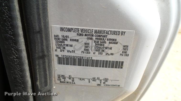 image for item DA6232 2002 Ford F350 Super Duty SuperCab pickup truck