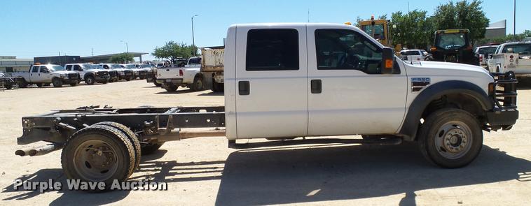 image for item DA6234 2009 Ford F550 Crew Cab truck cab and chassis