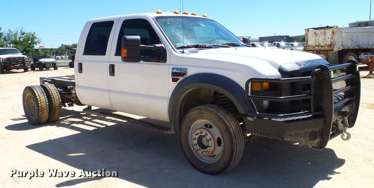 image for item DA6234 2009 Ford F550 Crew Cab truck cab and chassis