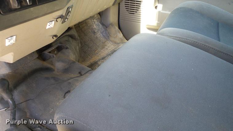 image for item DA6234 2009 Ford F550 Crew Cab truck cab and chassis