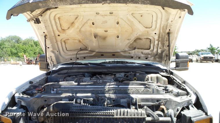 image for item DA6234 2009 Ford F550 Crew Cab truck cab and chassis