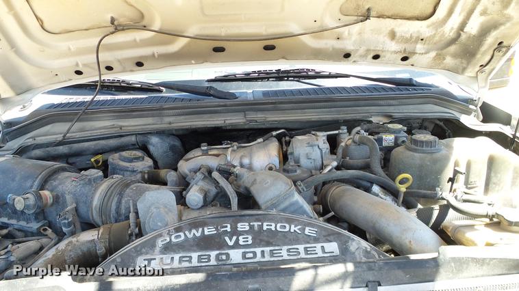 image for item DA6234 2009 Ford F550 Crew Cab truck cab and chassis