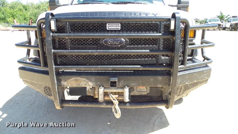 image for item DA6234 2009 Ford F550 Crew Cab truck cab and chassis