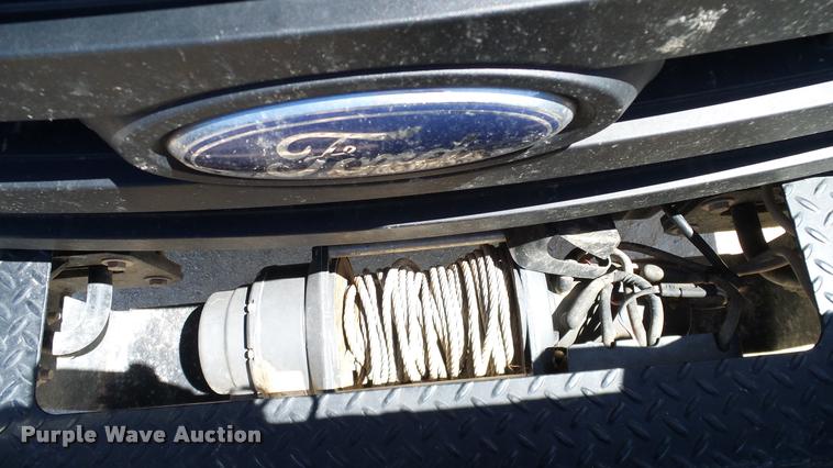 image for item DA6234 2009 Ford F550 Crew Cab truck cab and chassis